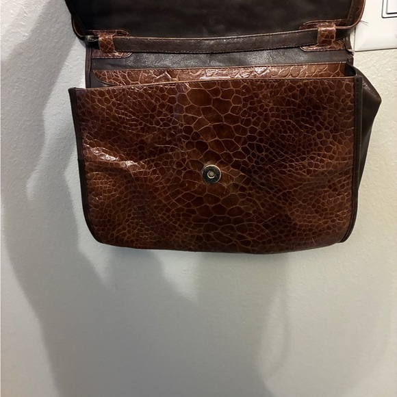 Emilio Pucci Vintage Shoulder Purse Bag Leather Croc Design with Gold Hardware - Picture 5 of 12